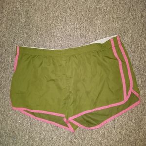 Mossimo supply company olive green pull on shorts size large